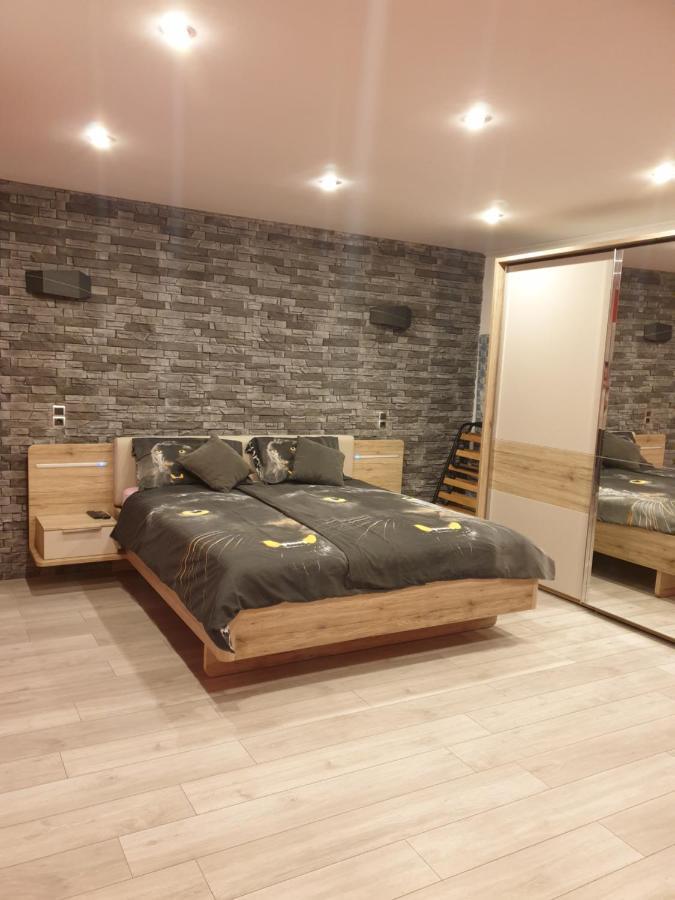 Room Petra In Centertown Senj  Exterior foto